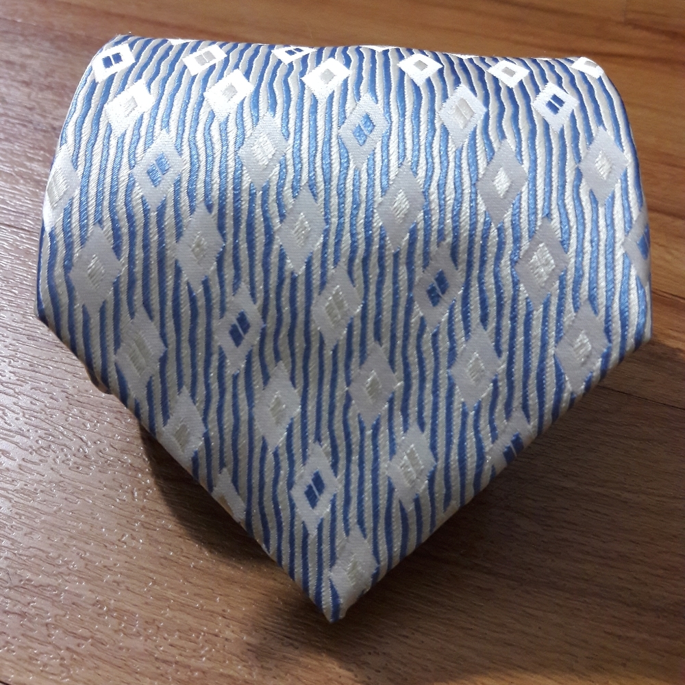 Le Collezioni Men's 100% Silk Designed in Italy